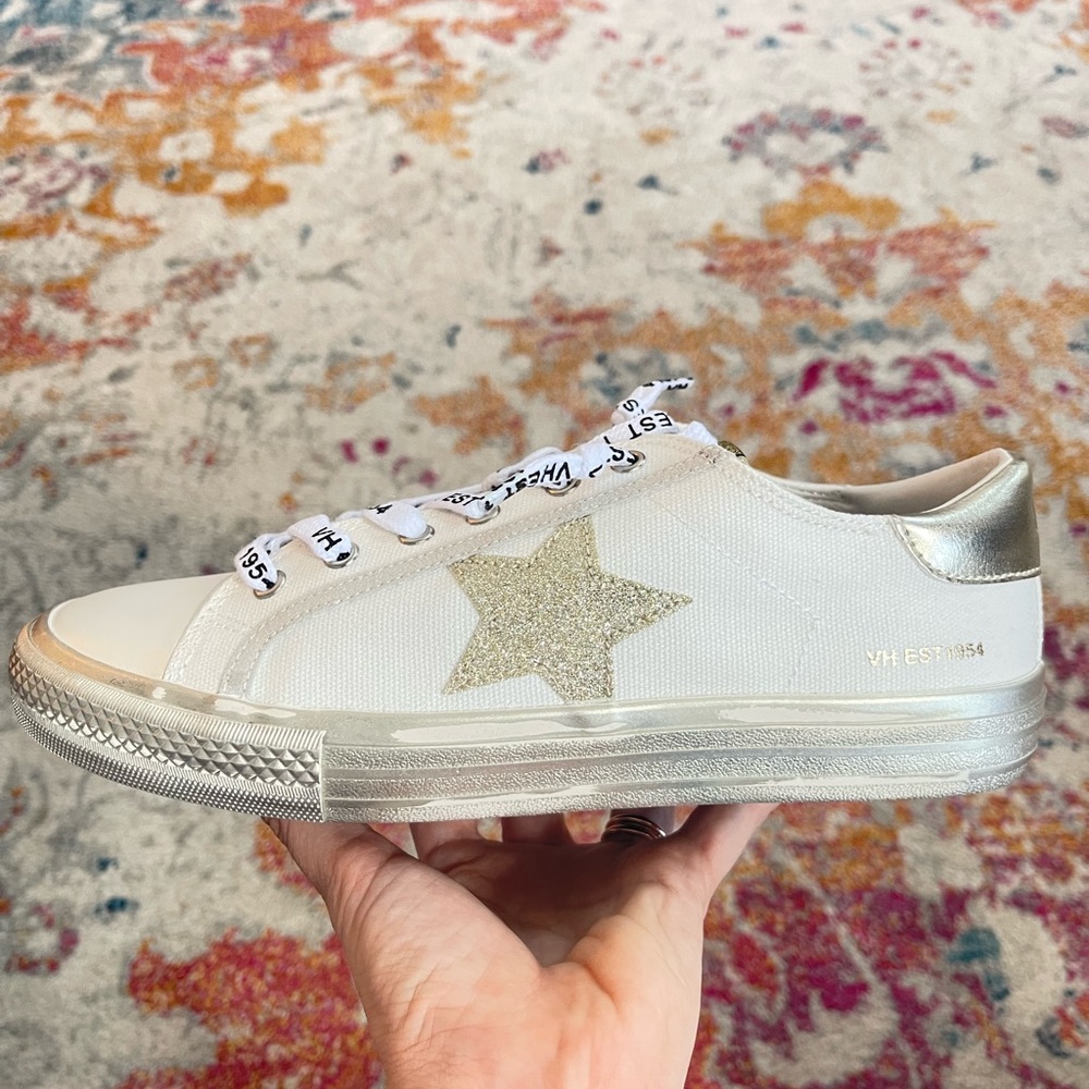 Vintage Havana ALIVE White Gold Star Sneakers